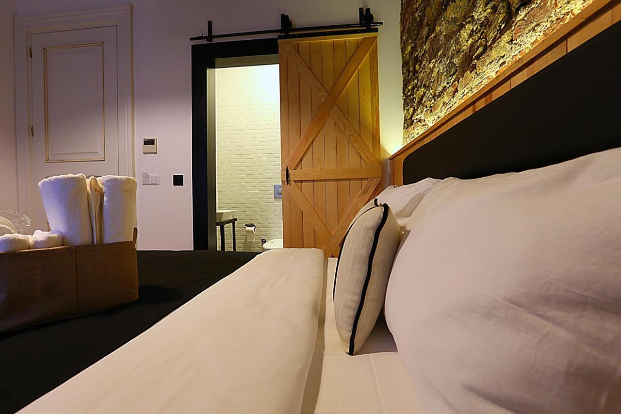 Istanbul Taksim Istiklal Street Kamil Hotel - Historical Стая снимка