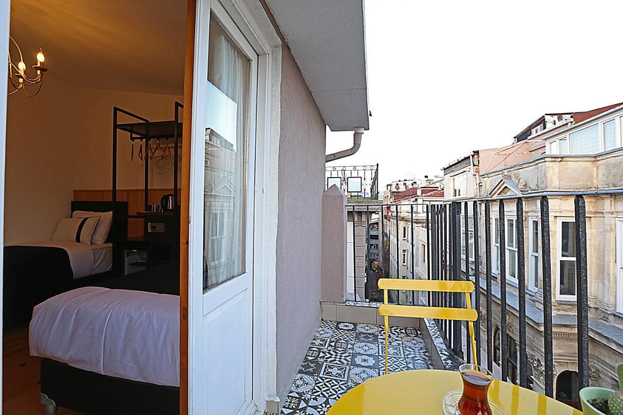 Istanbul Taksim Istiklal Street Kamil Hotel - Historical Екстериор снимка