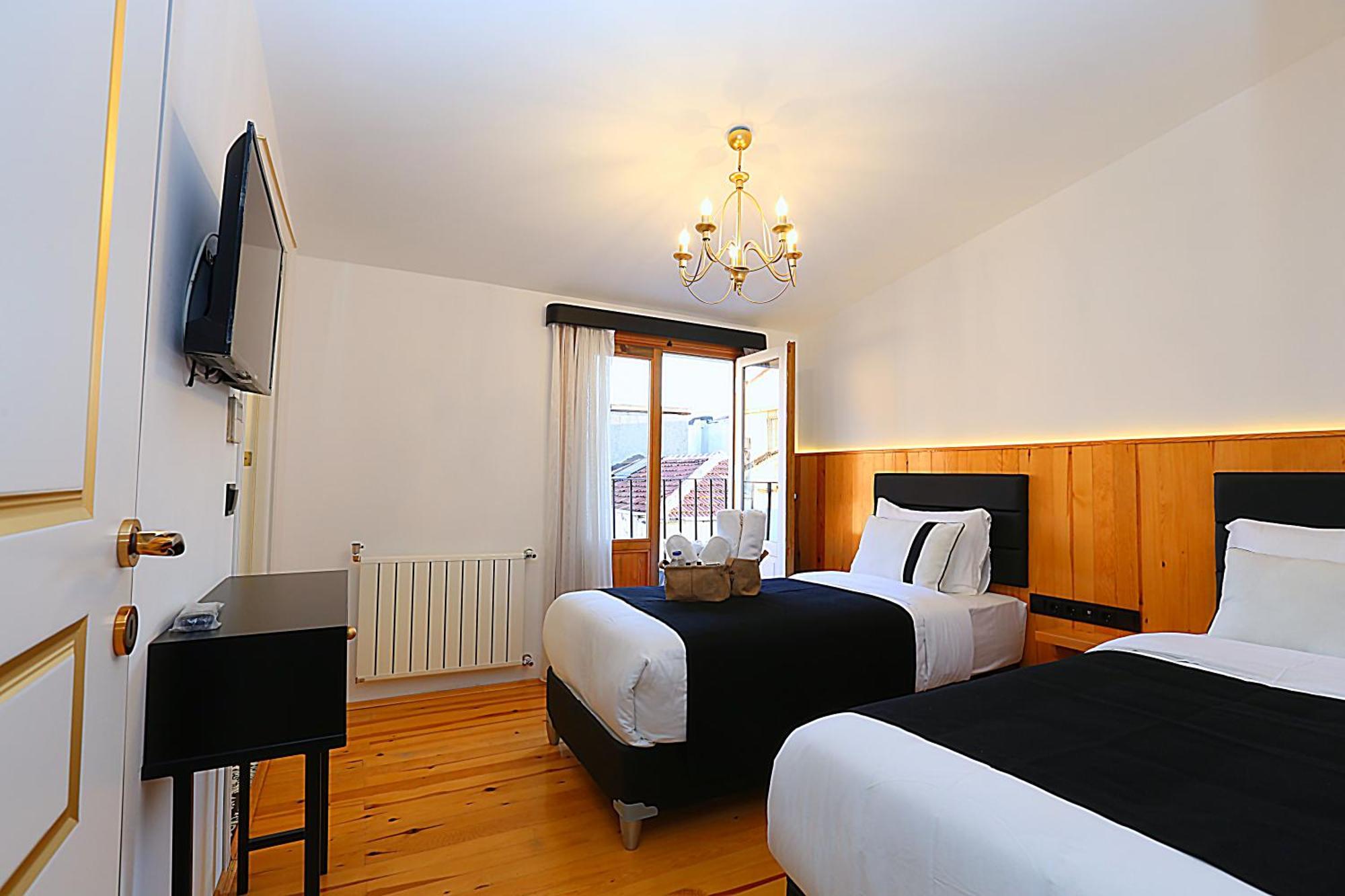 Istanbul Taksim Istiklal Street Kamil Hotel - Historical Стая снимка